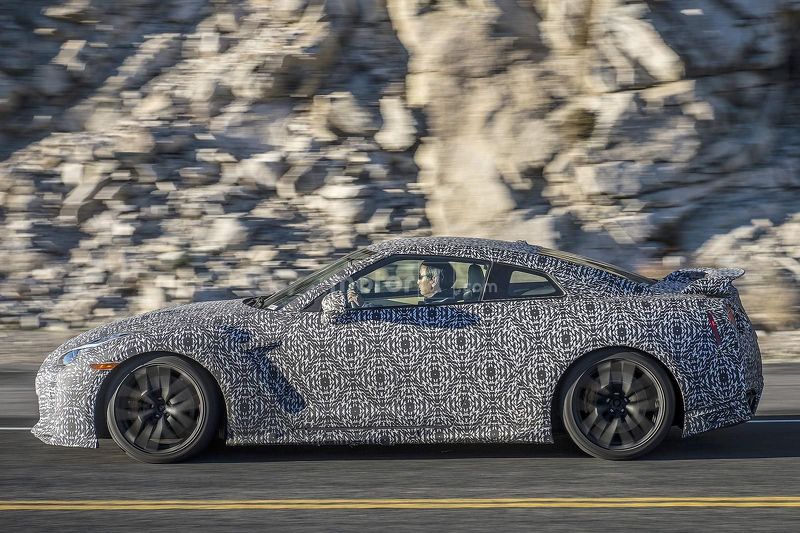 Nissan GT-R 2017 lộ ảnh trên đường thử nghiệm - 4