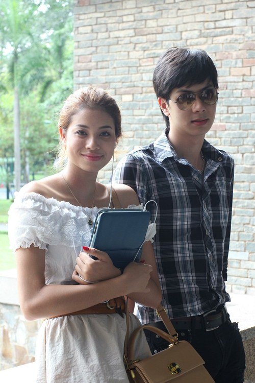 Nhan sắc mộc mạc thuở chưa nổi tiếng của Phạm Hương - 8