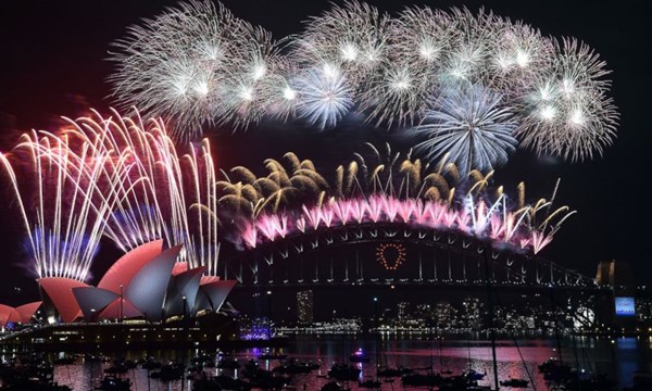 Sydney bắn pháo hoa hoành tráng chưa từng có chào năm mới - 1