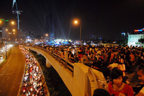 Những địa điểm đón năm mới 2016 tuyệt đẹp ở Sài Gòn - 2