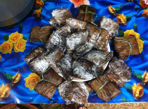 Đón năm mới bằng bánh gai ở trời Tây - 2