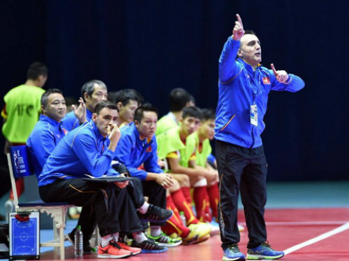 Mất ‘phù thủy’ Bruno, Futsal Việt Nam gặp khó! - 1