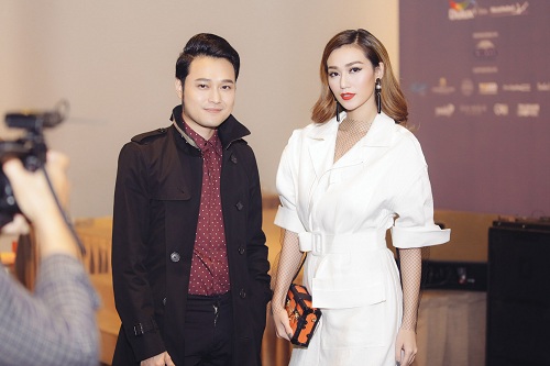 Angela Phương Trinh "kín cổng cao tường" trên thảm đỏ - 4