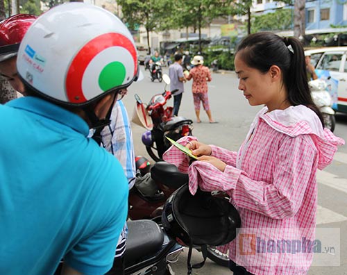 Khán giả thẫn thờ vì vé đẹp xem tuyển Việt Nam so tài - 2