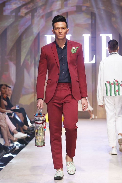 Hoàng Yến tái xuất với khuôn mặt vô hồn - 6