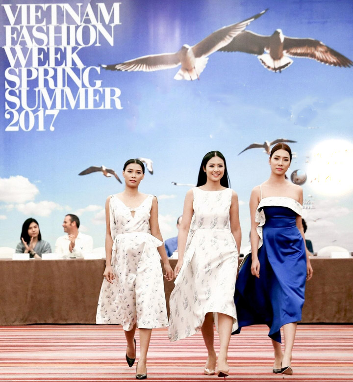 4 hoa hậu Việt tài sắc tự tin làm vedette trên sàn diễn - 5