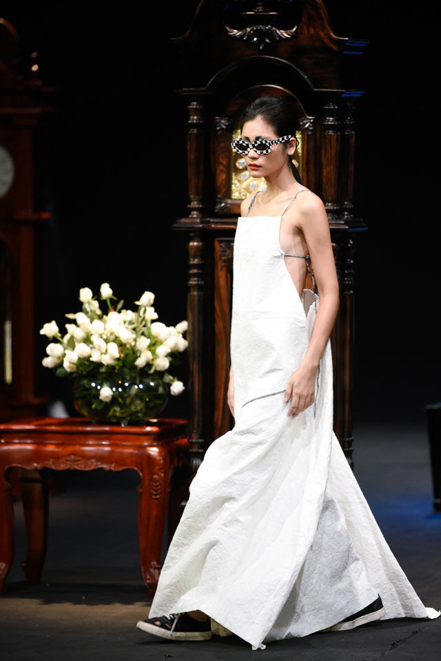 Thời gian lắng đọng tại đêm diễn haute couture VFW - 8