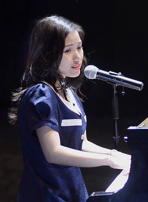 Kinh ngạc với sự "lột xác" nhan sắc của Thùy Chi - 6