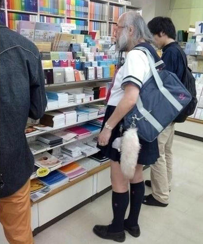 Ngả mũ trước hai cụ ông sành điệu hơn cả phái đẹp - 2