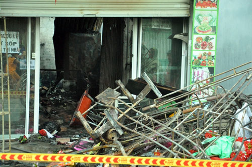 Tan hoang hiện trường vụ cháy tiệm cưới hỏi, 3 người tử vong - 5