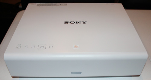 Sony ra mắt các dòng máy chiếu chuẩn Full HD với giá rẻ một nửa - 1