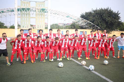 Bằng Kiều, Tuấn Hưng đấu Hồng Sơn, Minh Hiếu gây quỹ từ thiện - 2