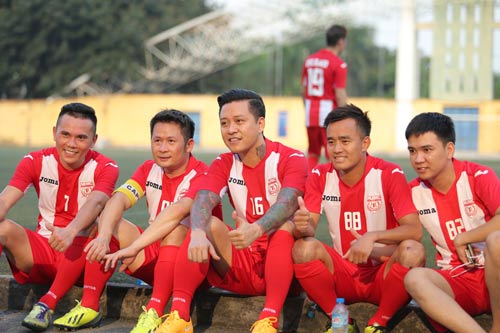 Bằng Kiều, Tuấn Hưng đấu Hồng Sơn, Minh Hiếu gây quỹ từ thiện - 4