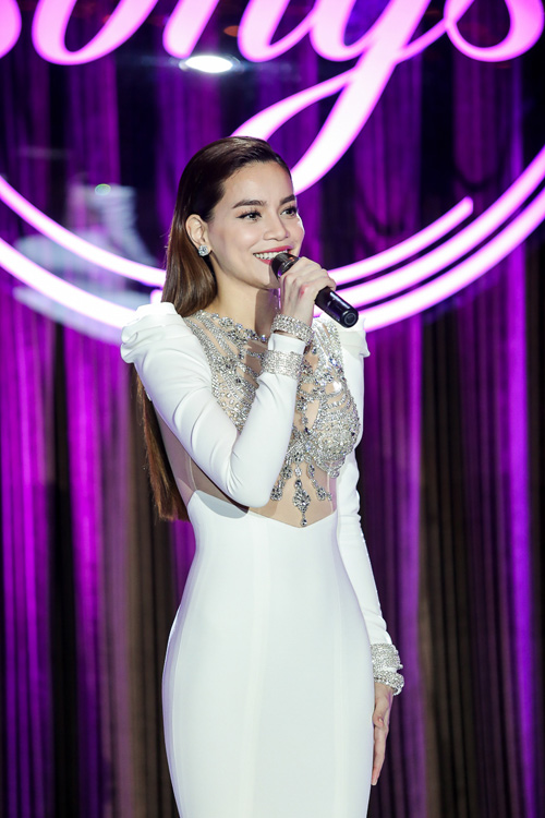 Hà Hồ hát "Chắc ai đó sẽ về" của Sơn Tùng khiến fan phấn khích - 4