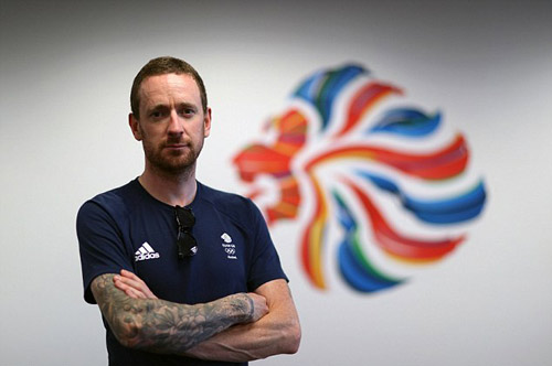 Cú sốc: Huyền thoại xe đạp Anh bị nghi dùng doping - 1