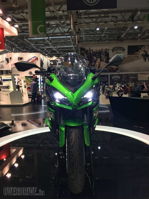 Ngắm &#34;hàng khủng&#34; 2017 Kawasaki Z1000SX tại Intermot 2016 - 4