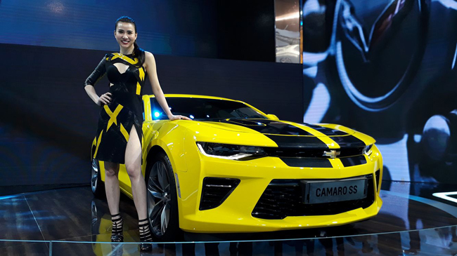 Tại triển lãm Ô tô Việt Nam 2016, Chervolet Việt Nam bất ngờ mang đến chiếc Chevrolet Camaro SS, một trong những mẫu xe được yêu thích nhất tại Mỹ và từng xuất hiện trong nhiều bộ phim Hollywood.