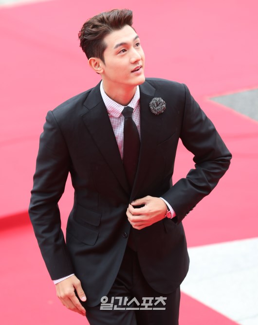 35 tuổi, Son Ye Jin trẻ trung không kém sao phim 19+ - 7