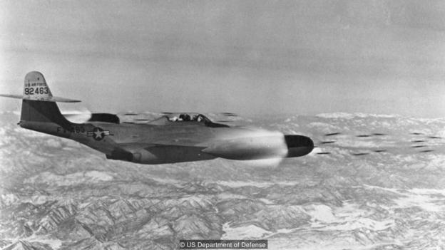 Trận chiến kỳ lạ: Máy bay Mỹ bắn 208 tên lửa trượt - 3