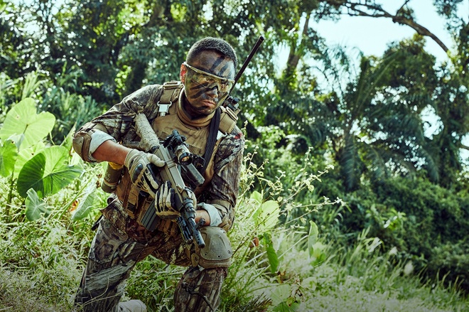 16 bí mật "không phải dạng vừa" của bom tấn Điệp vụ tam giác vàng - 2