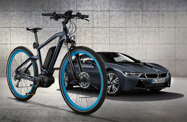 Mẫu xe đạp Cruise e-Bike đặc biệt - &#34;song sinh&#34; với BMW i8 2016 - 1