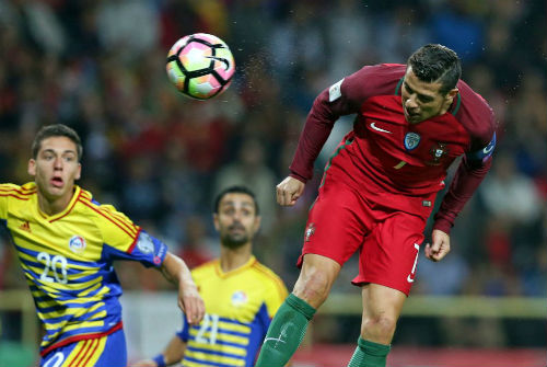Ronaldo lập kỷ lục 4 bàn: Và con tim đã vui trở lại - 2
