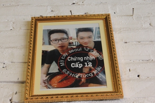 Gặp ‘thánh ăn mỳ cay’ cấp 12 gây xôn xao ở Nghệ An - 3