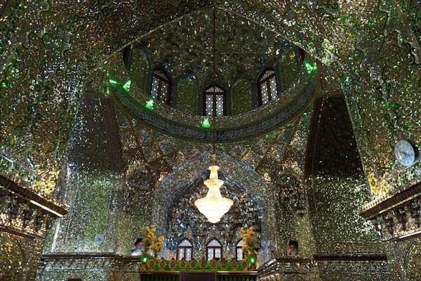 Vẻ đẹp gây choáng trong thánh đường Hồi giáo có vẻ ngoài đơn giản - 13