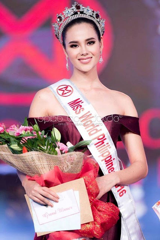 Catriona Elisa Magnayon Gray vừa xuất sắc vượt qua 23 thí sinh khác để đăng quang ngôi hoa hậu cuộc thi Hoa hậu Thế giới Philippines - Miss World Philippines 2016. 