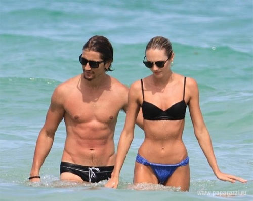 Cặp đôi trai 6 múi, gái sexy khiến người đời ngưỡng mộ - 8