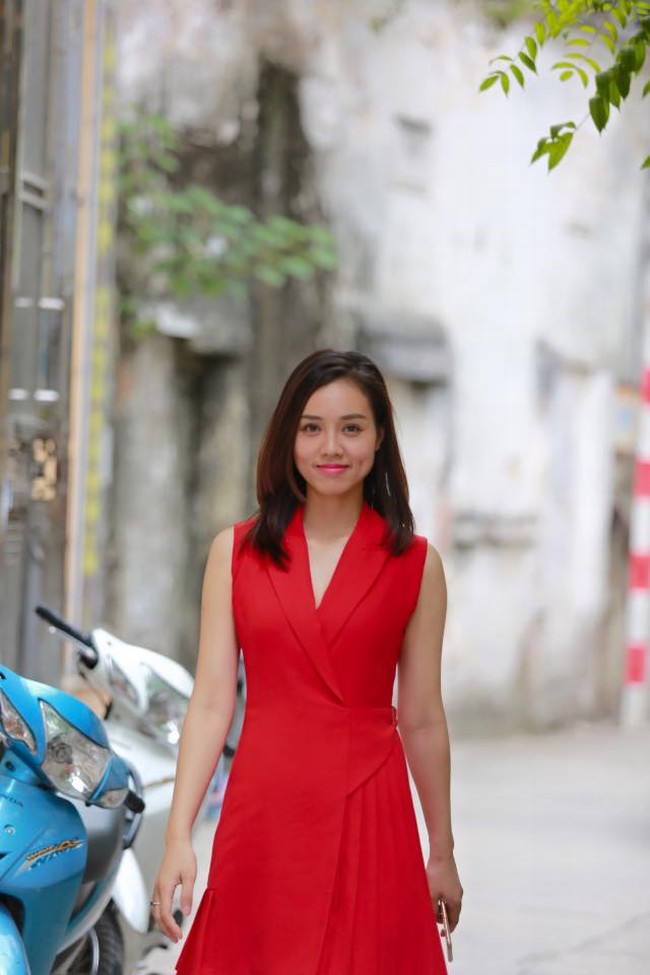 Được biết, cô gái này tên là Lê Ngọc Hà, hiện đang là phóng viên cho một tờ báo điện tử.