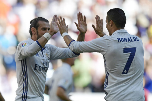 Real: Đã đến lúc Bale thay Ronaldo trở thành "kép chính" - 2