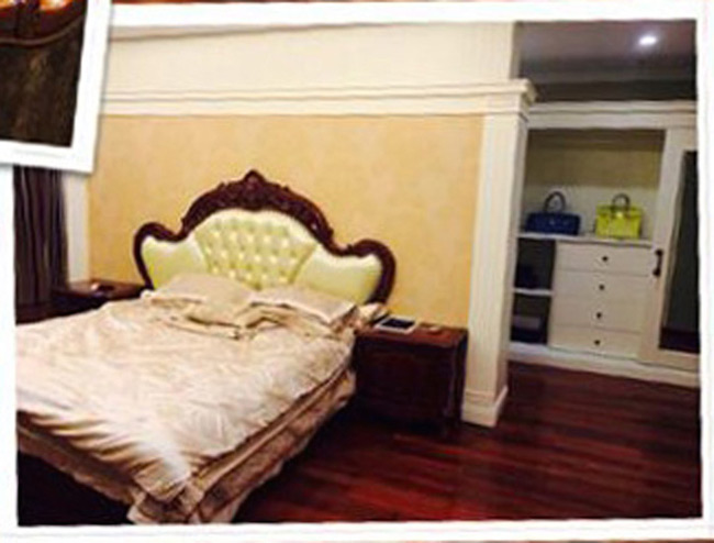 Phòng ngủ của Hoàng Thùy Linh với giường "công chúa" tông màu trắng chủ đạo.