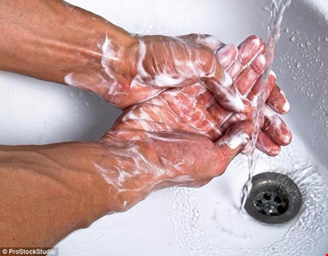 Ít rửa tay sẽ có sức khỏe tốt hơn? - 1