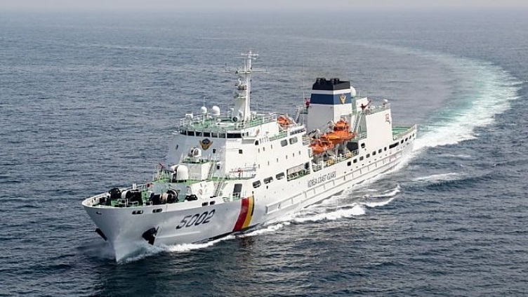 Hàn Quốc dọa bắn tàu đánh cá trái phép TQ - 1