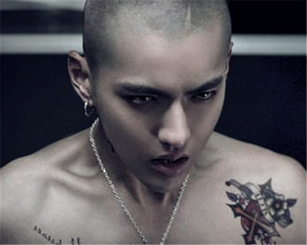 Những "quả đầu trọc" làm nên thương hiệu cho tài tử Hoa ngữ - 7