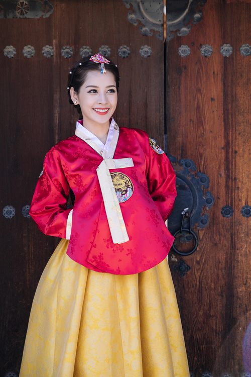 Chi Pu mặc hanbok xinh không thua á hậu Hàn Quốc - 1
