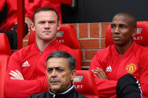 MU tính bán Rooney đỡ "gánh" 26 triệu bảng tiền lương - 1