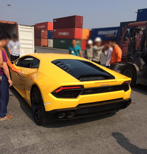 HOT: Lamborghini “giá rẻ” Huracan LP580-2 thứ 2 về Việt Nam - 3