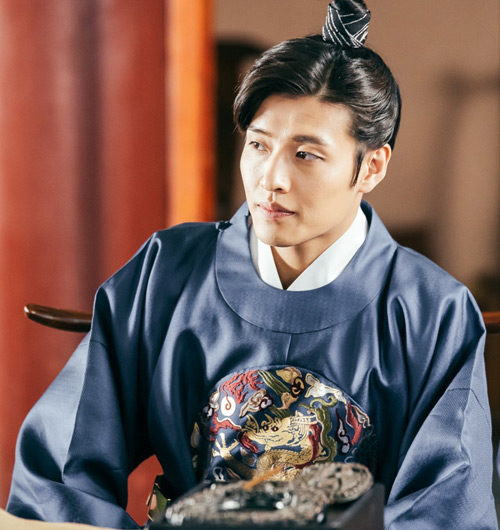 Kang Ha Neul: “Người tình ánh trăng là thử thách lớn nhất” - 2