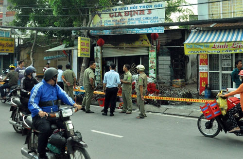 Xác định nguyên nhân cháy tiệm cưới hỏi, 3 người tử vong - 1