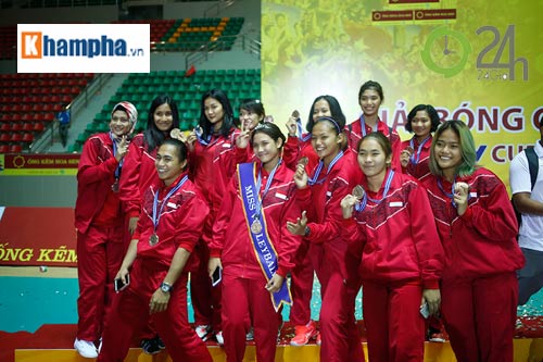 Người đẹp Indonesia đăng quang Hoa khôi VTV Cup 2016 - 8