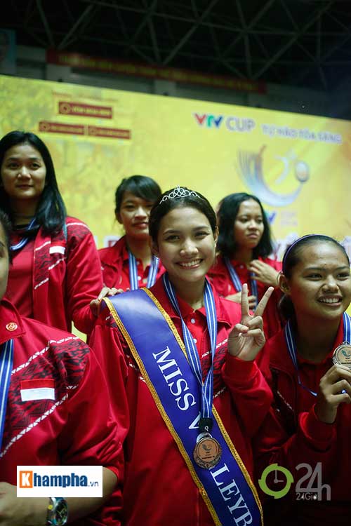 Người đẹp Indonesia đăng quang Hoa khôi VTV Cup 2016 - 6