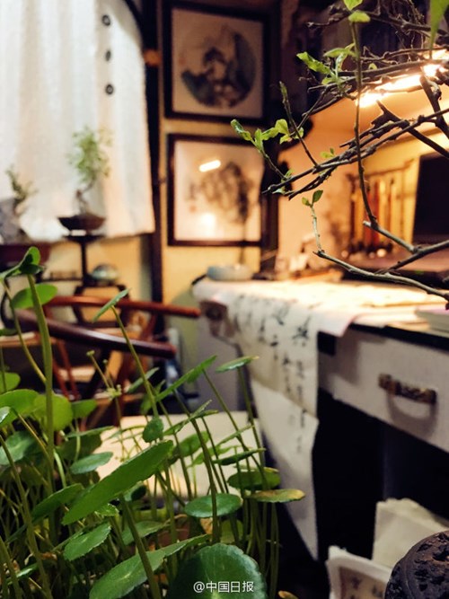 Nam sinh biến KTX thành thư phòng như phim cổ trang - 4