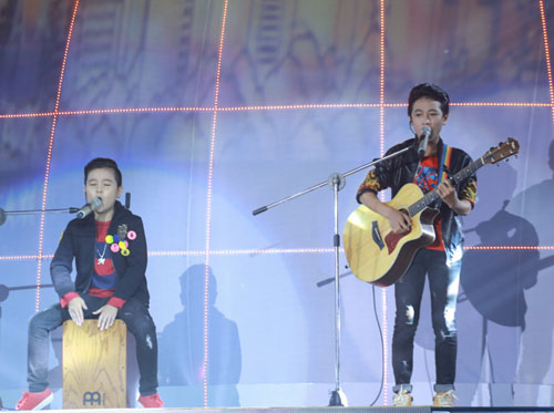 Noo Phước Thịnh đã hết "mít ướt" tại The Voice Kids - 12