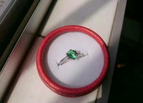 Ngỡ ngàng 3 màn trao kỷ vật tình yêu độc nhất vô nhị - 3