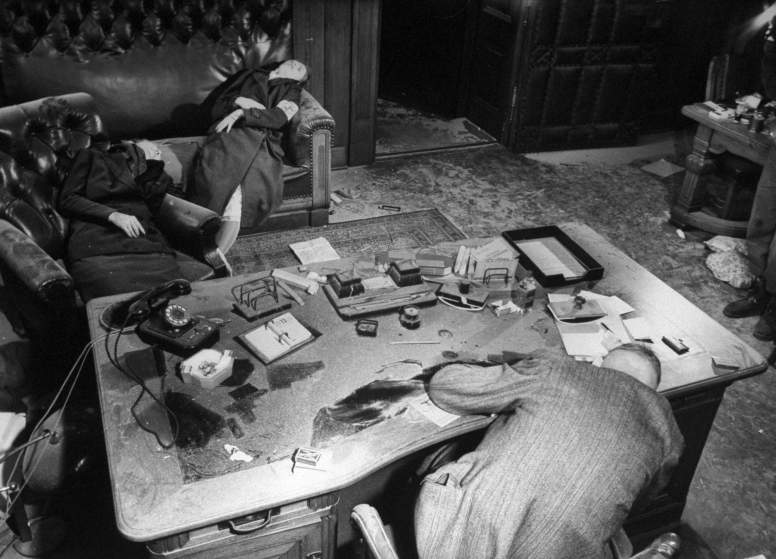 Khủng khiếp vụ 1.000 người tự sát trong 72 giờ tại Đức - 5