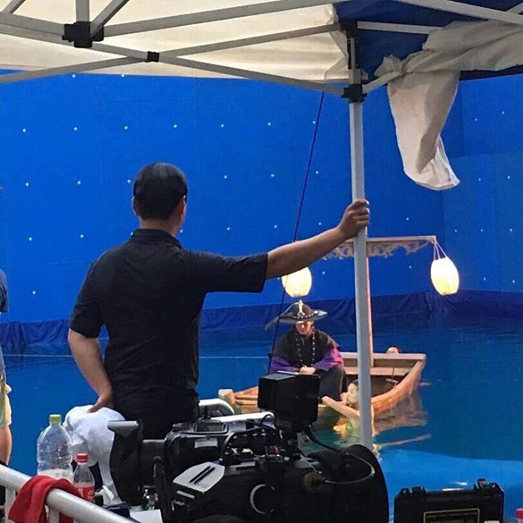 Lee Min Ho "trẻ ra tới 10 tuổi" trong phim mới - 5