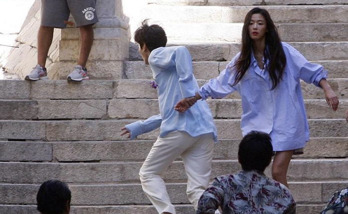 Lee Min Ho "trẻ ra tới 10 tuổi" trong phim mới - 8