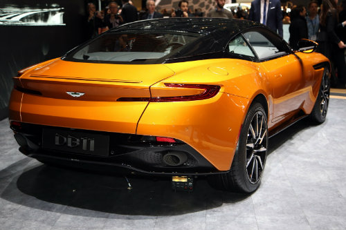 Aston Martin DB11 về châu Á giá chênh khủng khiếp - 3